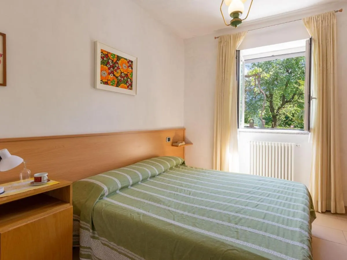 Apartment Elisabetta - Gla115 By Interhome Gera Lario