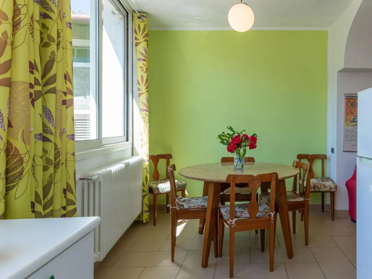 Apartment Elisabetta - Gla115 By Interhome Gera Lario